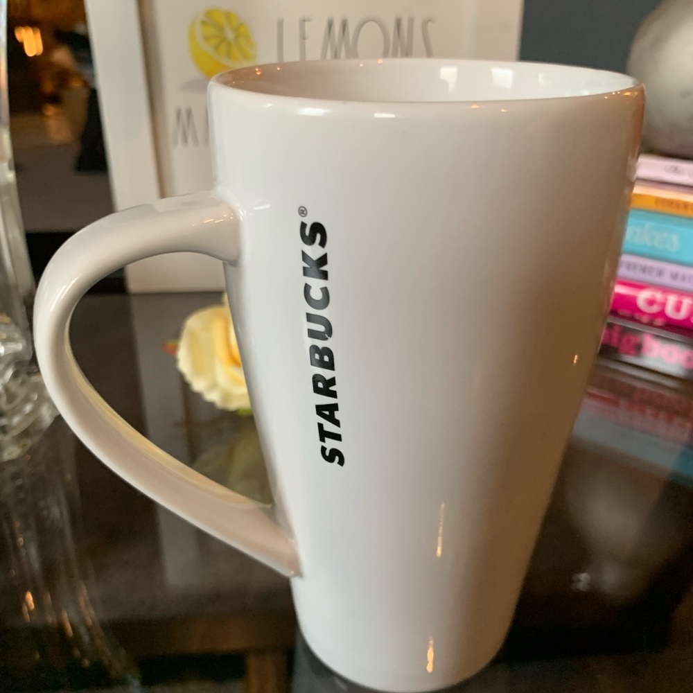 Starbucks LATTE MUG. 2014 Black Siren Mermaid Mug,cup. 18oz. Great condition. - Picture 3 of 4